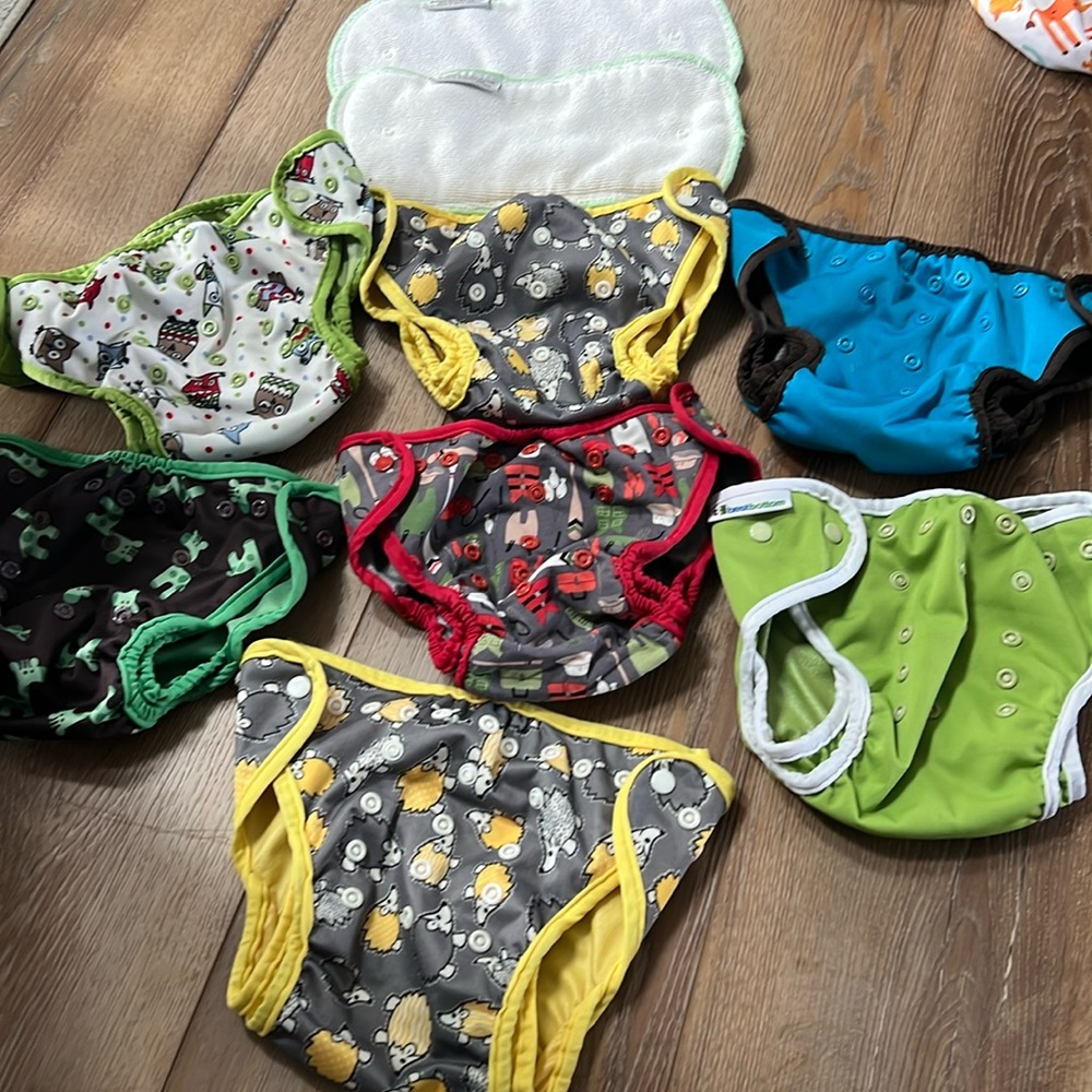 Lot of 7 best bottom patterned diaper covers - one size